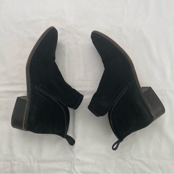Dolce Vita Black Suede Flat Ankle Bootie - Picture 2 of 11